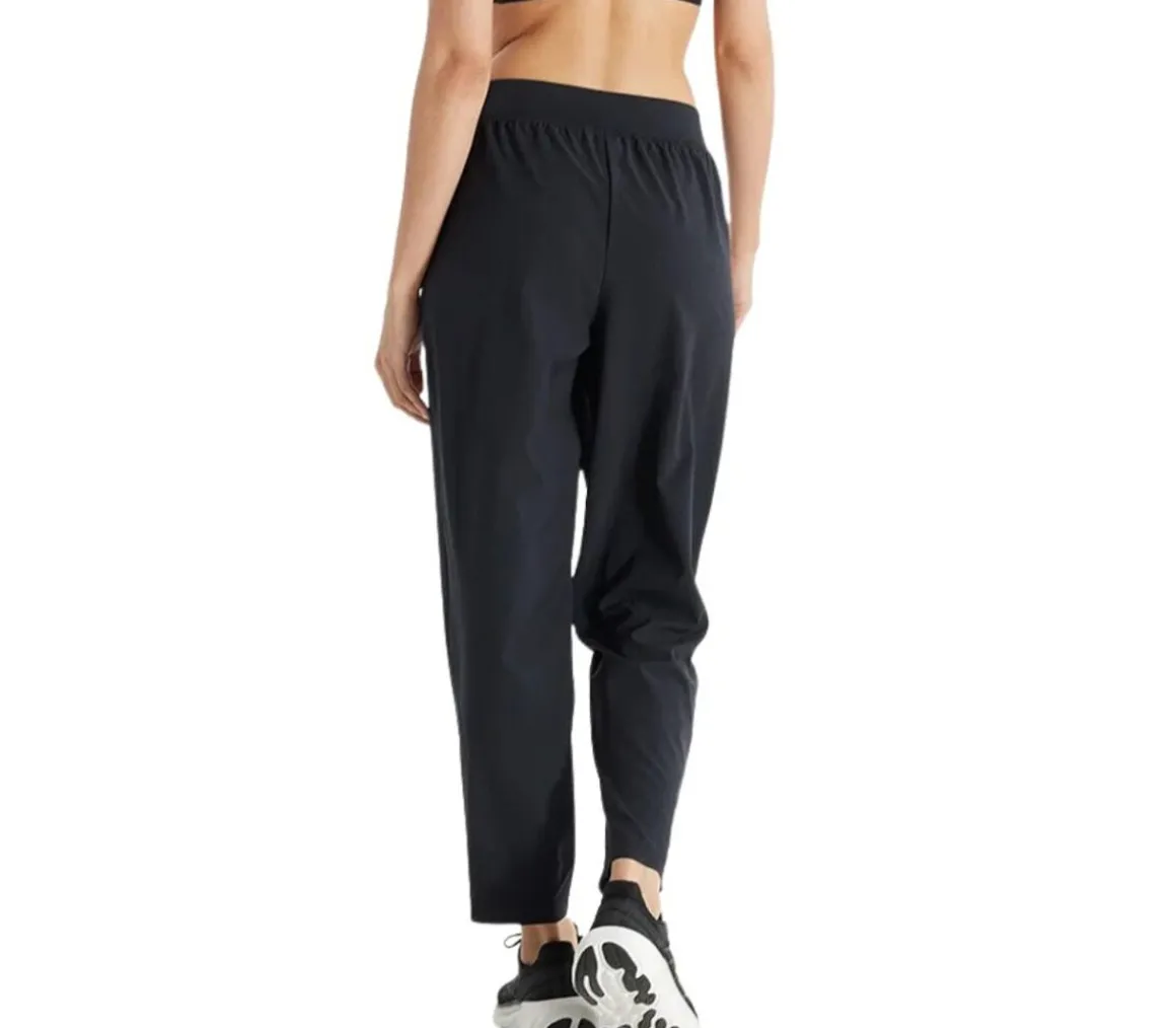 Sport Essentials Performance Woven Pant